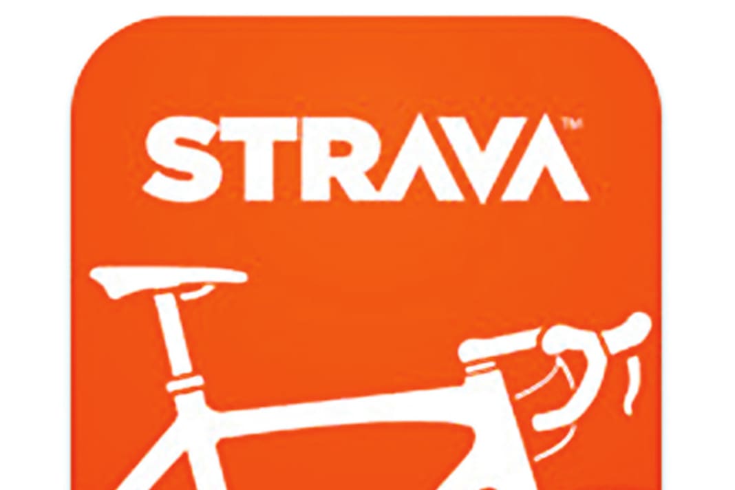 STRAVA:  Wer sich Strava aufs Handy lädt, wird zum gläsernen Athleten. Jede Fahrt wird aufgezeichnet und analysiert. Streckenkarte, Höhenprofil, Leistungsdaten und, und, und. Die App vergleicht das Training mit dem anderer Strava-Nutzer und erstellt Bestenlisten. Überall auf der Hausrunde kann man um den virtuellen Titel "King of the Mountain" (KOM) kämpfen. Spaß und Stress zugleich. 