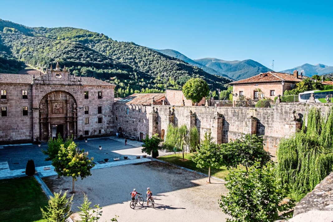 World Heritage Site in the forest: the monastery of San Millán de la Cogolla is considered the cradle of the Spanish language.