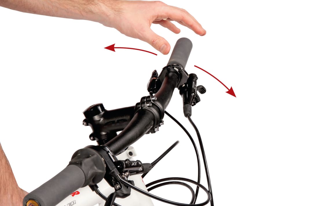 1 Check ease of movement: The handlebars should move smoothly. Lift the front wheel and turn the handlebars back and forth. If it stops moving or turns sluggishly, the preload on the bearing is too tight and needs to be loosened slightly.
