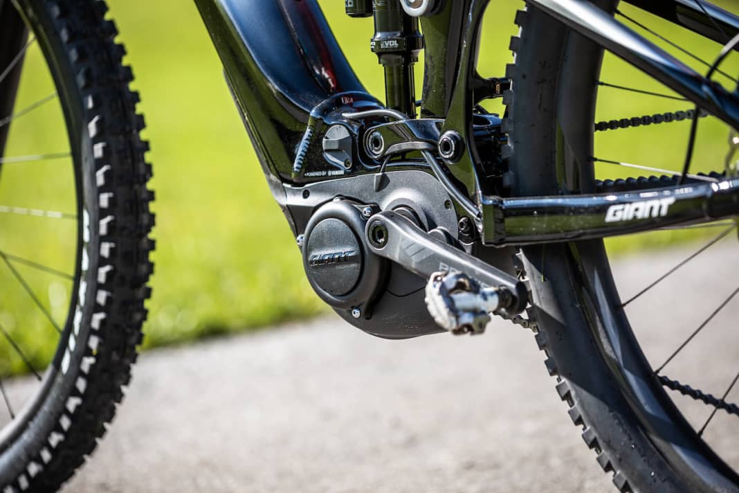 Giants Syncdrive Pro setzt auf die Hardware des Yamaha PW-X2. Die Software kommt von Giant.