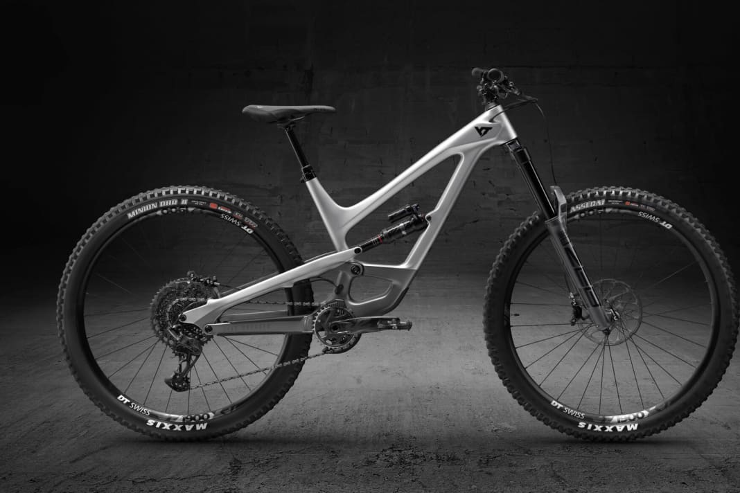 Auf 150 Bikes in Europa limitiert: das 29-Zoll-Enduro YT Capra Blaze für 3999 Euro.