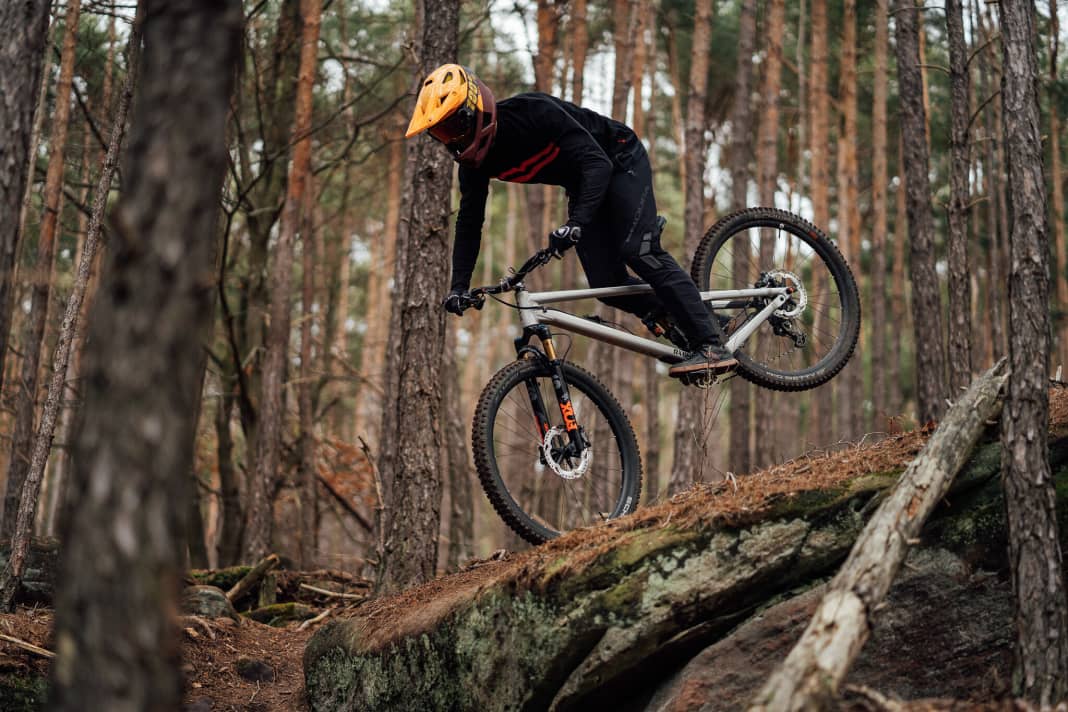 The name says it all. Raaw's latest offspring is designed for jibbing sessions.