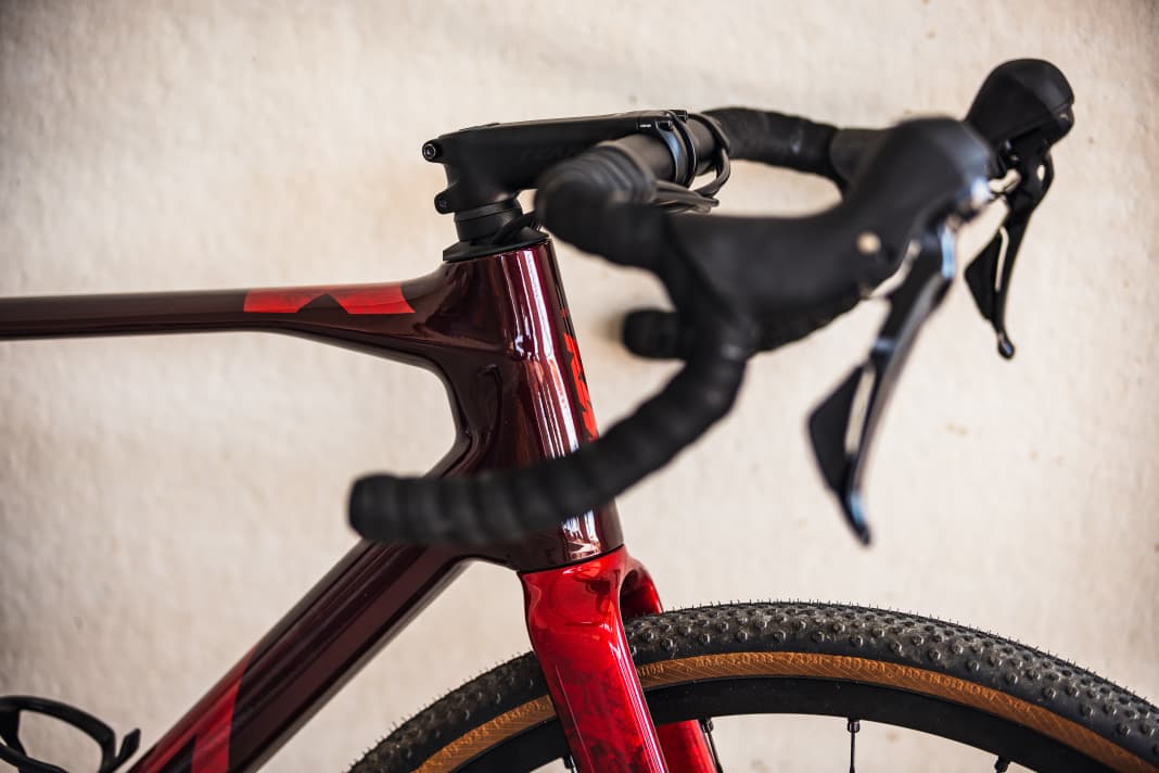 Mit Rennlenker sind die meisten X-Strada Modelle ausgestattet. Es gibt jedoch auch Modelle mit geradem Lenker für Stadt und Alltag und Modelle mit Gepäckträger und Schutzblechen.