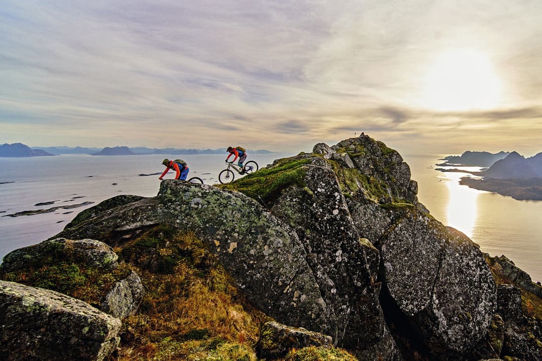 Rugged and steep, the Lofoten Islands rise out of the North Atlantic beyond the Arctic Circle. Can you cycle on the Norwegian island mountains?