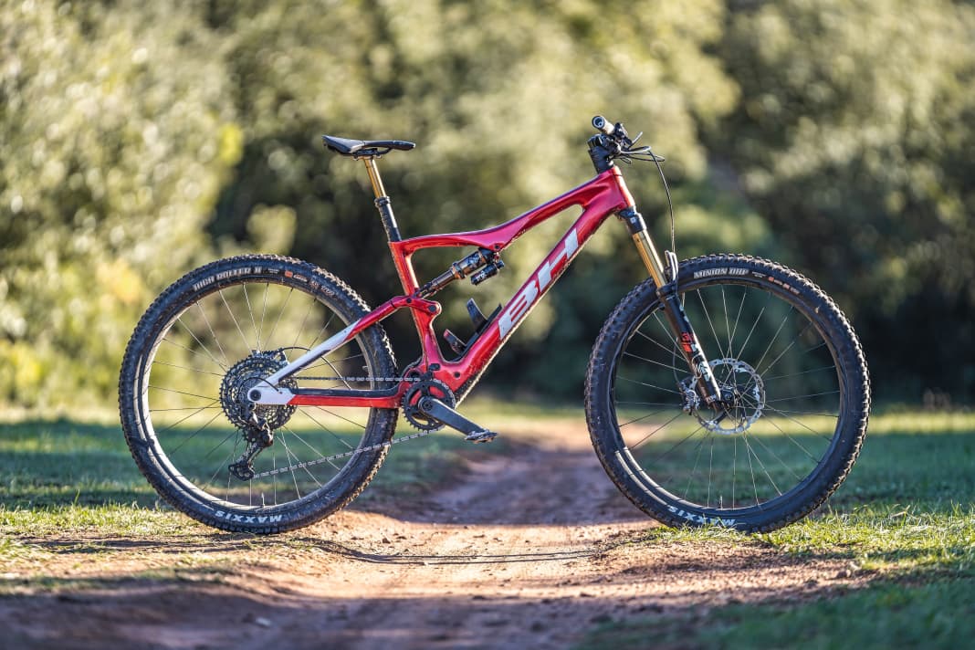 BH Bikes iLynx Trail Carbon Pro 8.9 // 9099 Euro // 19,6 kg // BH 2EXMag, 540 Wh // 29 Zoll // 150 mm
