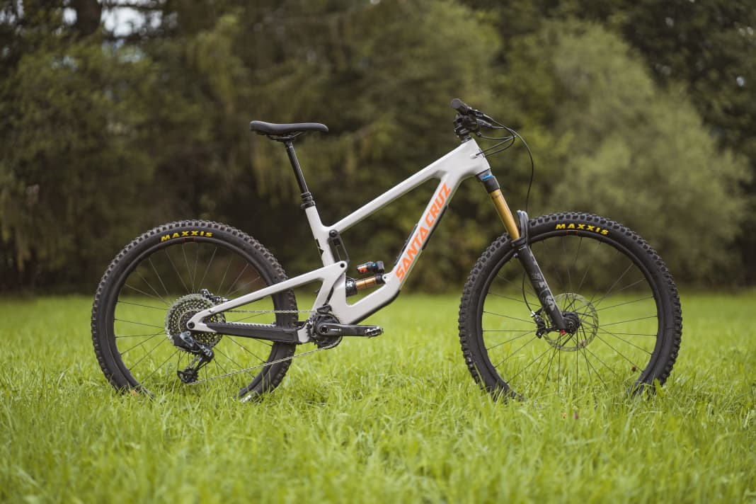 Santa Cruz Nomad 6 CC X01 AXS RSV