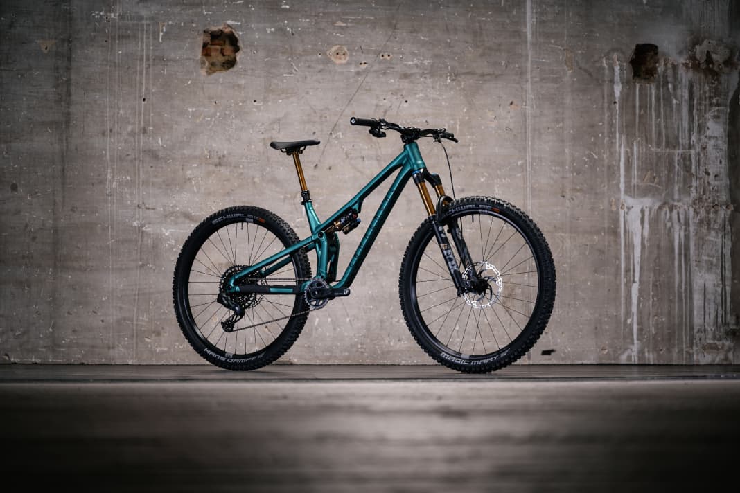 Das Tempo Essential für 3900 Euro in der Farbe metallic green.