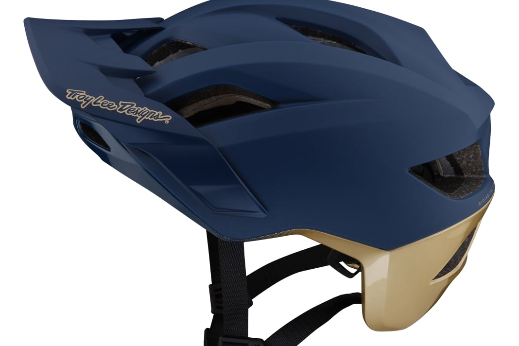 The Flowline SE hardly differs visually from the cheaper version