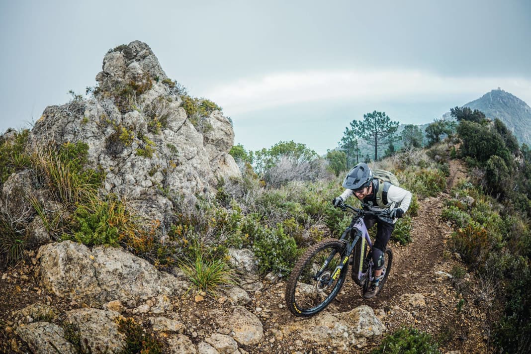 No more land of harmless cypress avenues: more and more trail enthusiasts are at work in Tuscany. 