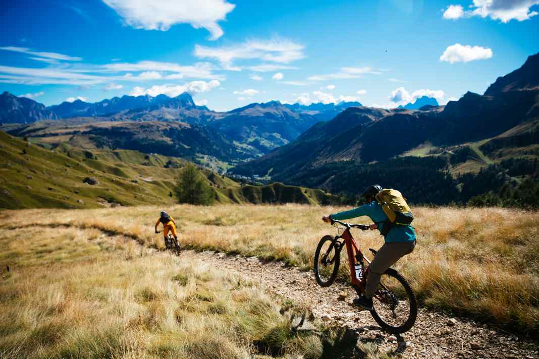 In 2022, we compared the two concepts using the Specialized Levo and Levo SL...