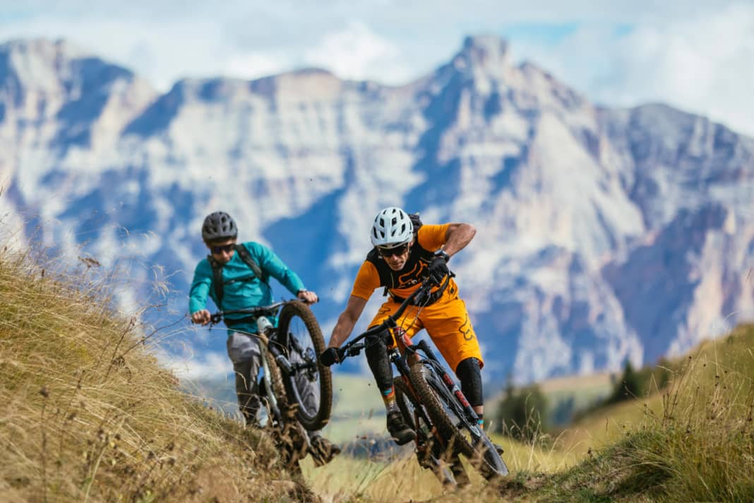 Light or minimal-assist bikes are now available across all categories: from down-country and trail bikes to suspension-powered e-enduro bikes.