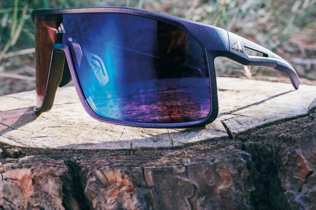 The new Adidas Alkator for mountain bikers and gravel bikers - price: 155 euros.