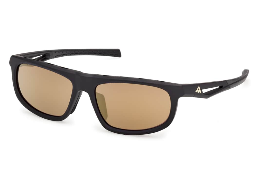 The new lifestyle sunglasses from Adidas Eyewear, the Domeas, for 135 euros.