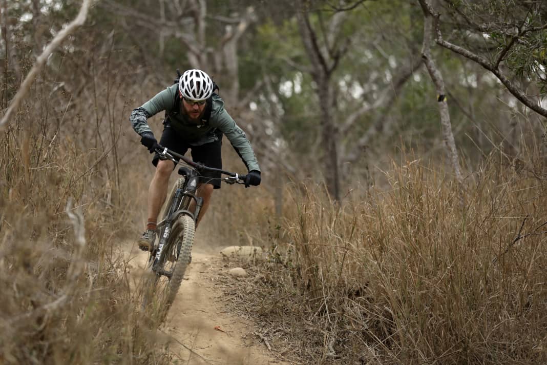 Spring in Taiwan: 30 degrees, dust and dry scrub - perfect for testing the new TRP groupset.