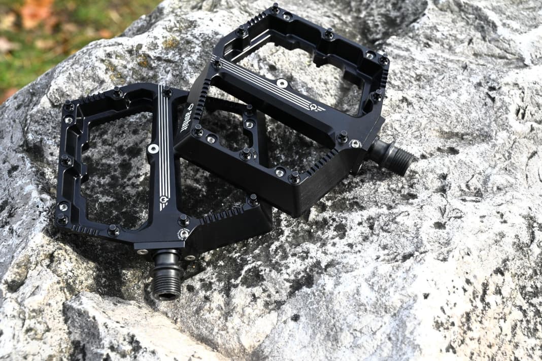 The "Haxn Hoita" flat pedals are made in Bavaria, but also cost a hefty 229 euros.
