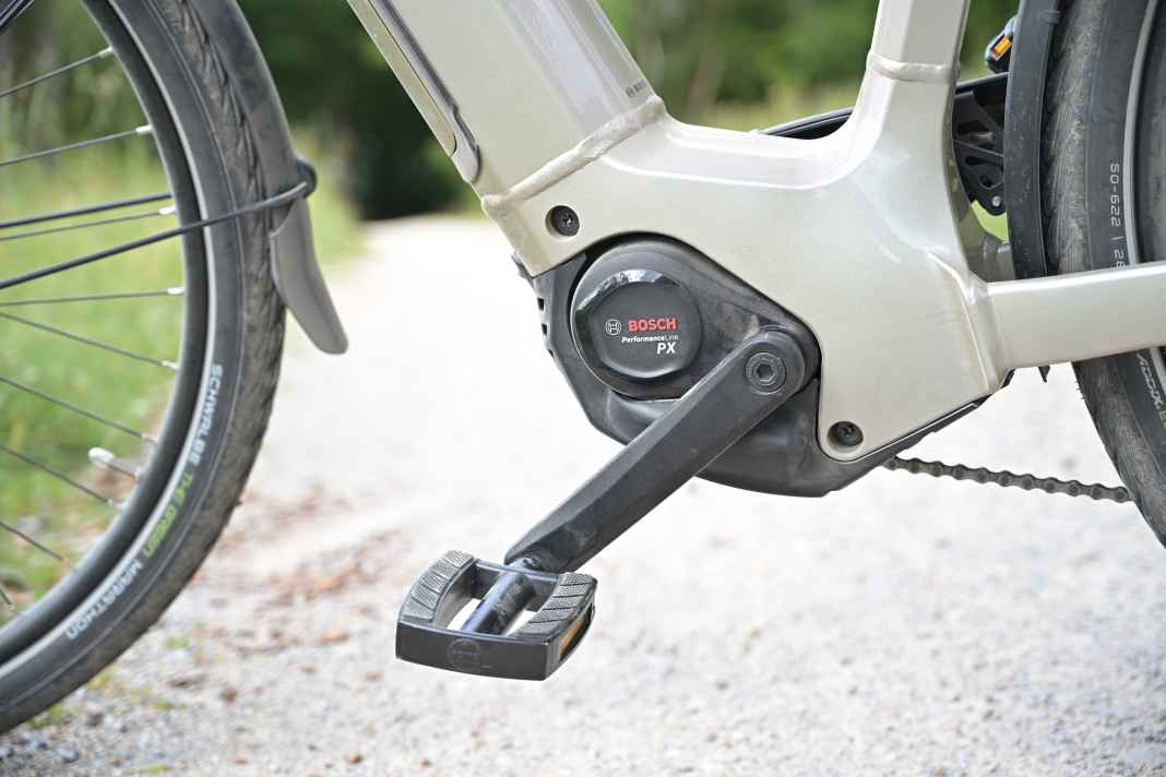 With up to 90 Nm and 700 watts, the Performance Line PX is the new top drive in the trekking segment.