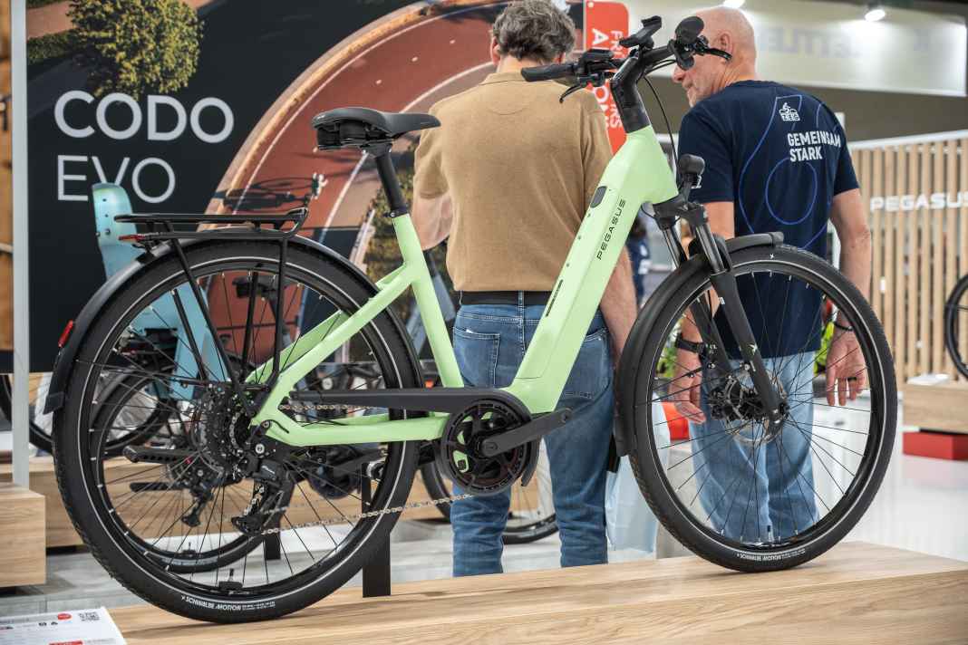 Das Codo Evo 8 ist Pegasus günstiges Mittelmotor E-Bike für Ein- und Aufsteiger.