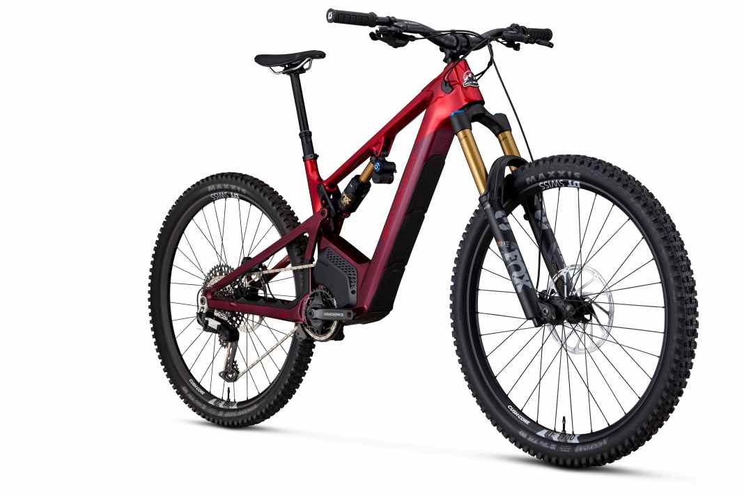 Familiar colour, new bike: The Rocky Mountain Powerplay 3 remains a strong E-Enduro.