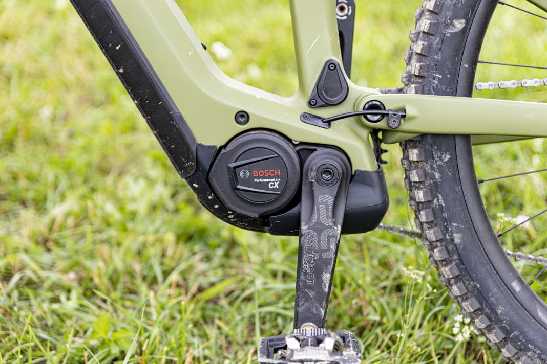 Boschs Performance CX Antrieb sorgt mit bis zu 85 Newtonmetern für gewohnt dynamischen Schub.