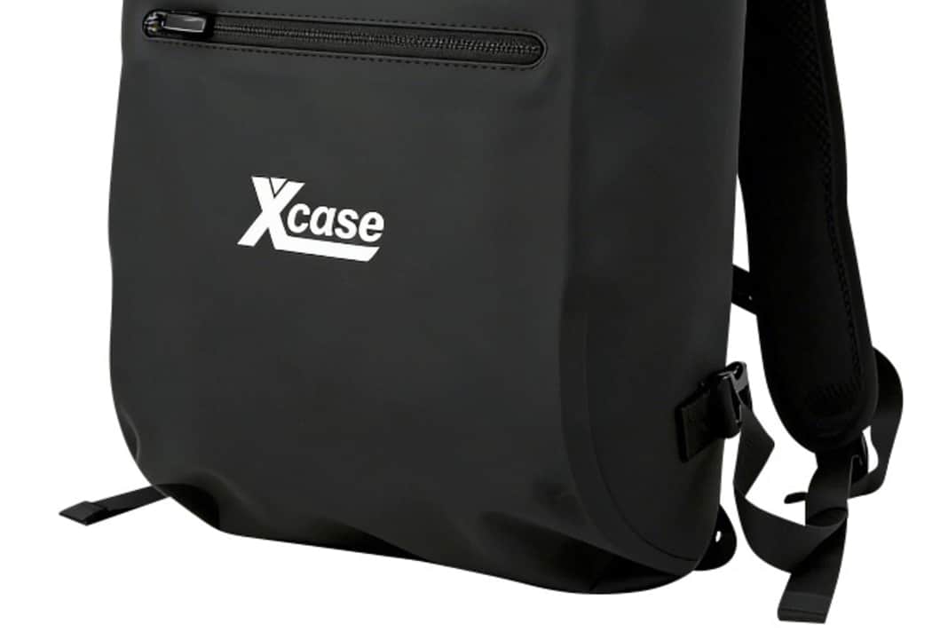 Sacs à vélo Xcase avec fonction 3 en 1 : sac de porte-bagages, sac à dos et sac à bandoulière tout-en-un.