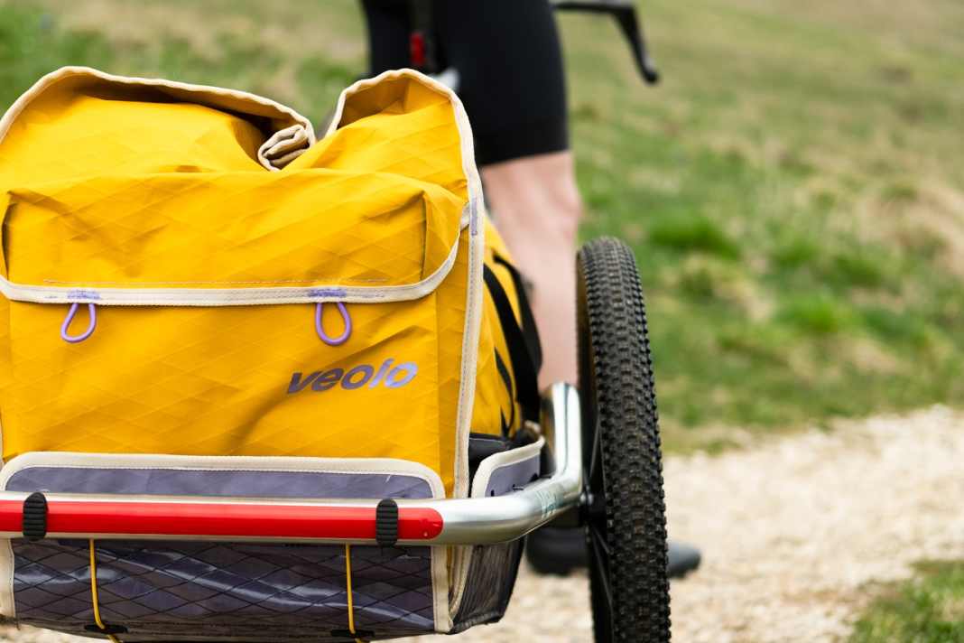 Veolo bringt den Trailer 2.0 über eine Kickstarter-Kampagne auf den Markt. Die Leipziger setzen bei ihrem Fahrradanhänger auf ein modulares System, das unterschiedlichste Einsatzzwecke abdecken soll.