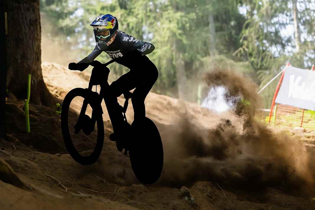 Here is the number 1 of the fastest BigBikes in the World Cup. Who can recognise the rider? Who can guess the bike?