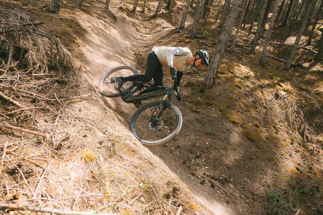 BH is renewing its variable fully platform with the iLynx+ NX. The bike is available as an enduro or trail version as required