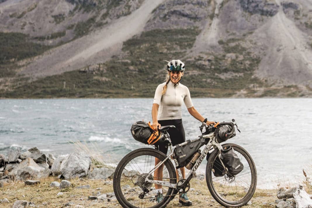 Für Bikepacking-Trips, egal ob kurz oder lang, wählt Bike-Abenteurerin Wiebke Lühmann immer ihr Gravelbike: „Ich kann alle Wege nehmen, habe viele Möglichkeiten für Gepäckmitnahme und sitze bequem.“