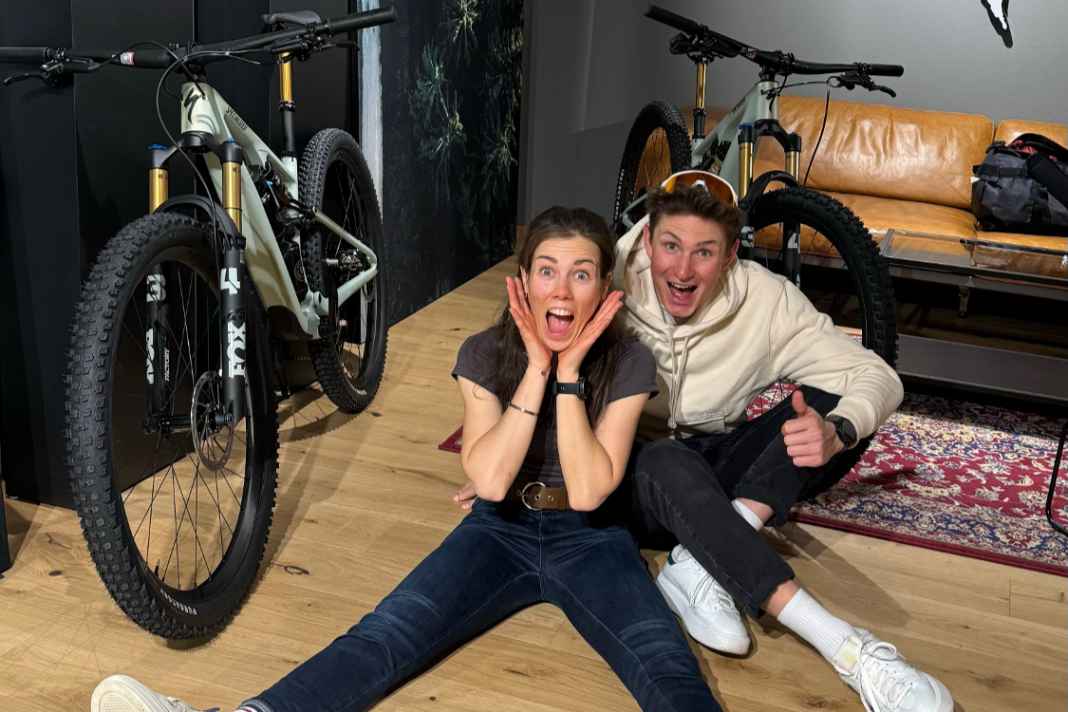 So etwa können wir uns wohl auch die Freude vorstellen, die Mona und Philipp verspürt haben, als wir ihnen die frohe Kunde vermittelten, dass sie mit uns die BIKE Transalp fahren werden.