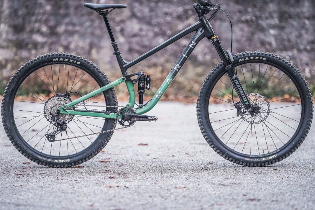 The developers laid the foundation for the low price point of the Marin Rift Zone XR with a solid aluminium frame.
