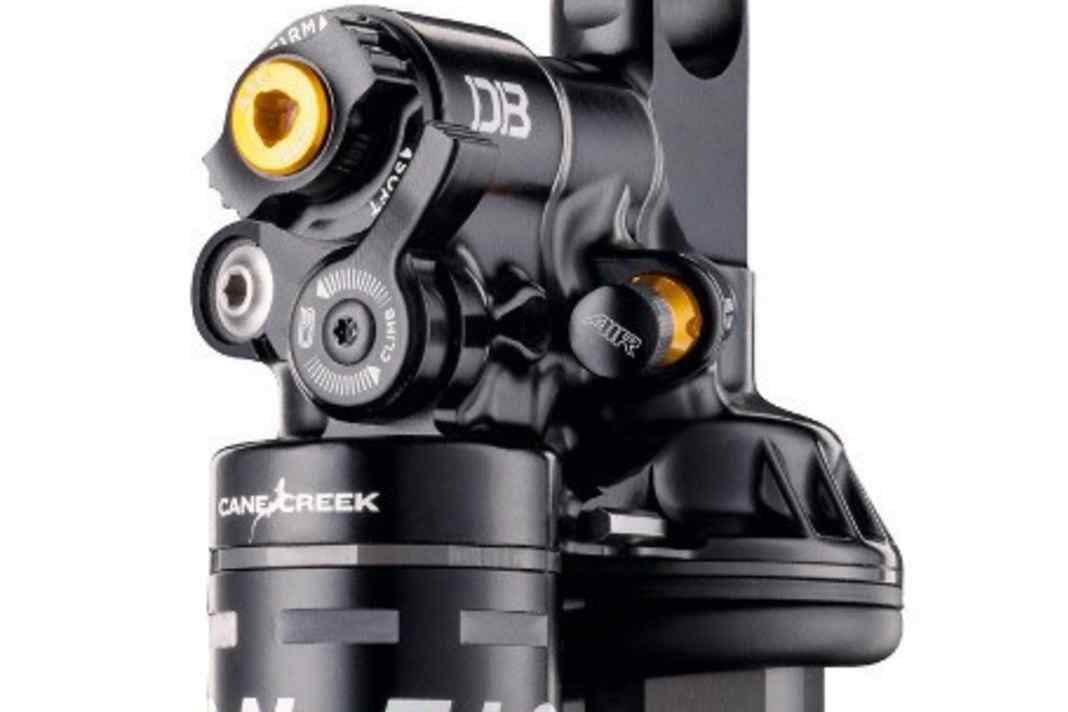 Die Luftkammer des Tigons nennt Cane Creek "Ramp Tube". Sie umschließt den Dämpferkolben und vereint die Vorteile von Stahl- und Luftfeder-Dämpfern.