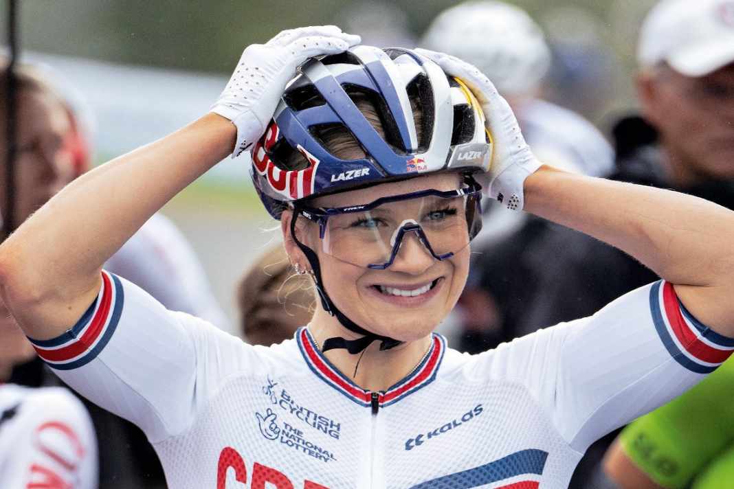 The high-flyer: the young Brit is currently on a roll. Evie Richards won the World Championship in the XCC.