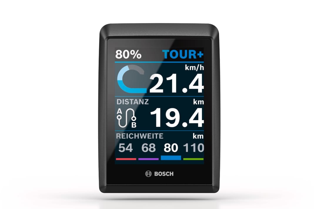 The dynamic display changes the info screen automatically: Here is the flat display with range, speed and distance travelled.
