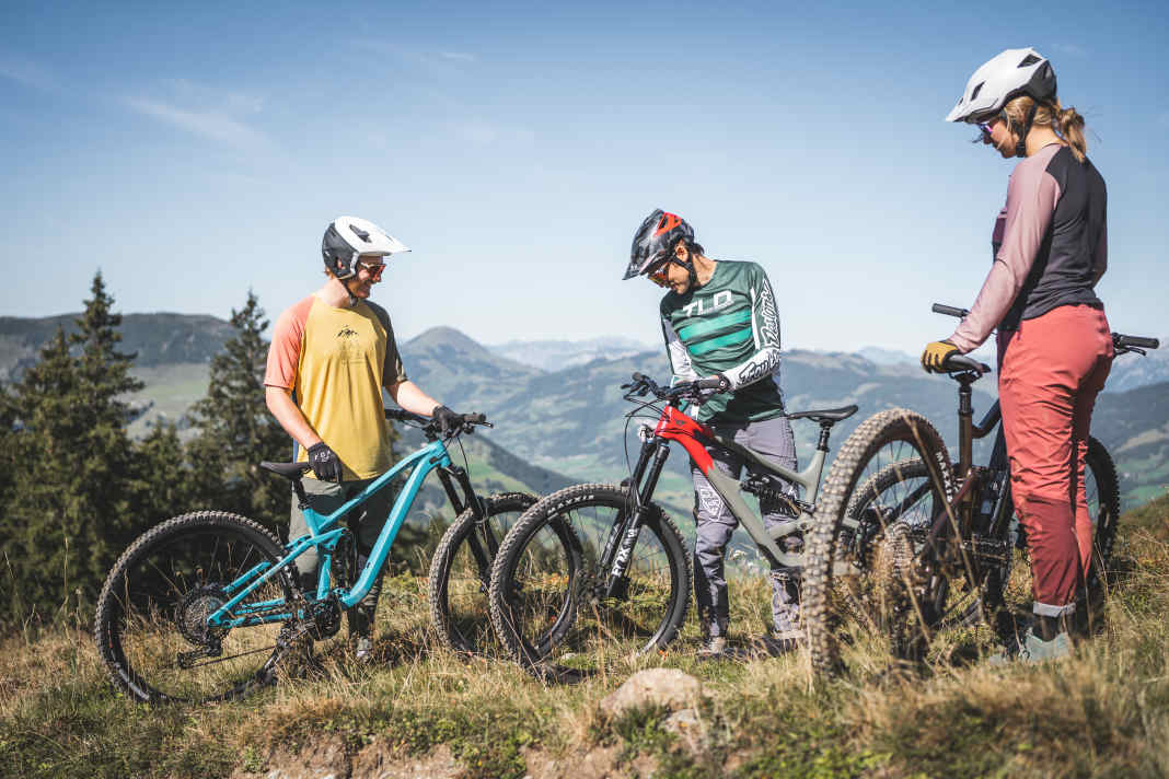 Biking is also a statement, an expression of individuality. Anyone looking for the right partner will therefore not just be looking for sober facts. Design and style are just as important to many bikers.