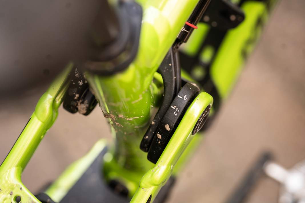 Thanks to the flip chip, the One Forty can also be equipped with a 27.5-inch rear wheel for more playfulness.