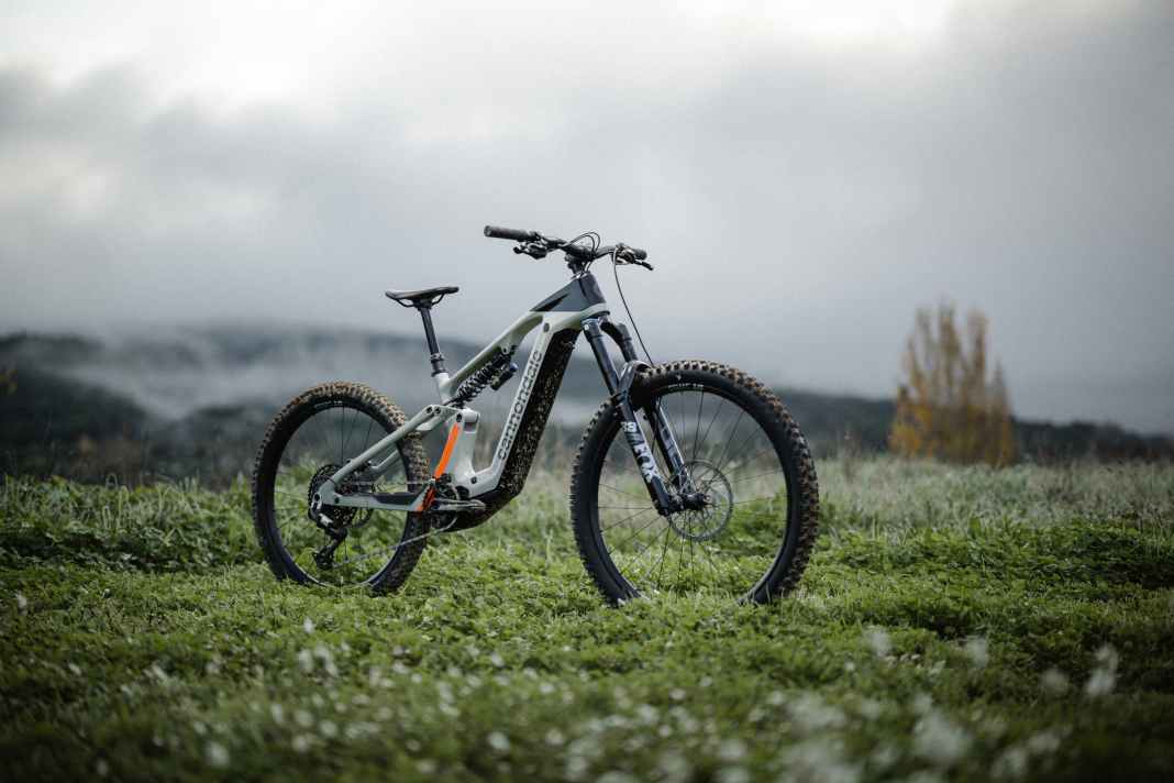 Rundum verbessert: Das Cannondale Moterra mit dem neuen Bosch-Motor wird leichter und schlanker als bisher. Hier die Enduro-Variante Moterra LT.