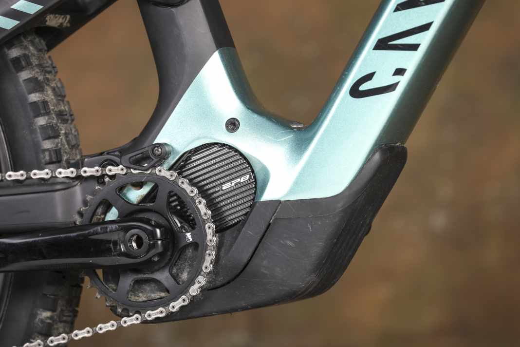 The Shimano EP801 in the Canyon Spectral:On delivers up to 600 watts of peak power and 85 Newton metres.