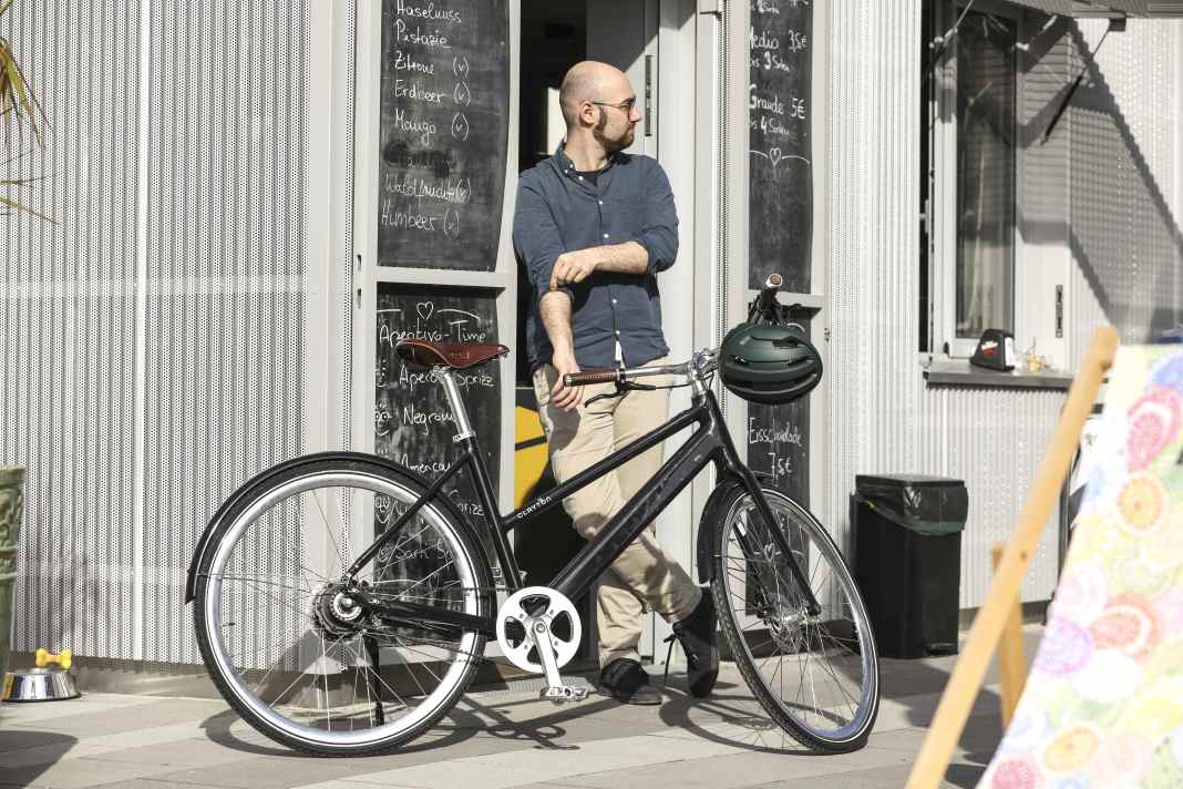 Café racer? The Clayton is that too, but not only that.