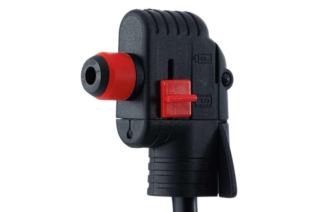 Zéfal élargit sa gamme d'accessoires avec un adaptateur astucieux qui permet d'utiliser les pompes à vélo traditionnelles avec le système de valve innovant Clik de Schwalbe.