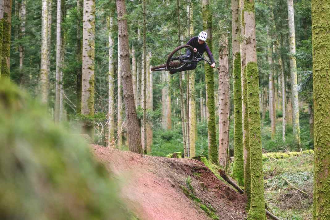 Laut Moustache  ist das neue Clutch für anspruchsvolle Trails konzipiert und soll maximalen Fahrspaß bei minimalem Wartungsaufwand bringen.