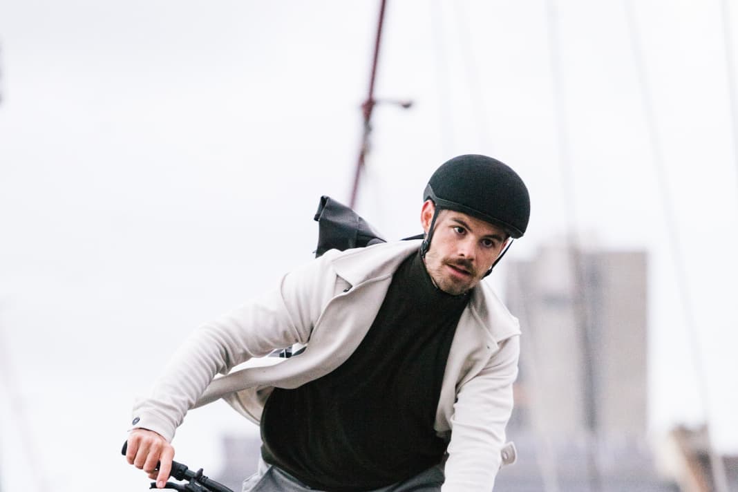 The lighting on the Coboc Sydney is also classy. A Supernova headlight shines at the front...