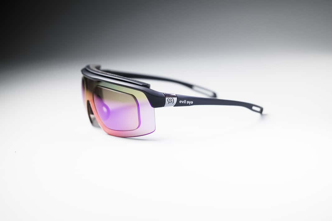 Not invisible, but inconspicuous: Vario Shield Adapter from Evil Eye combines photochromatic tinting and optically ground-in lenses.
