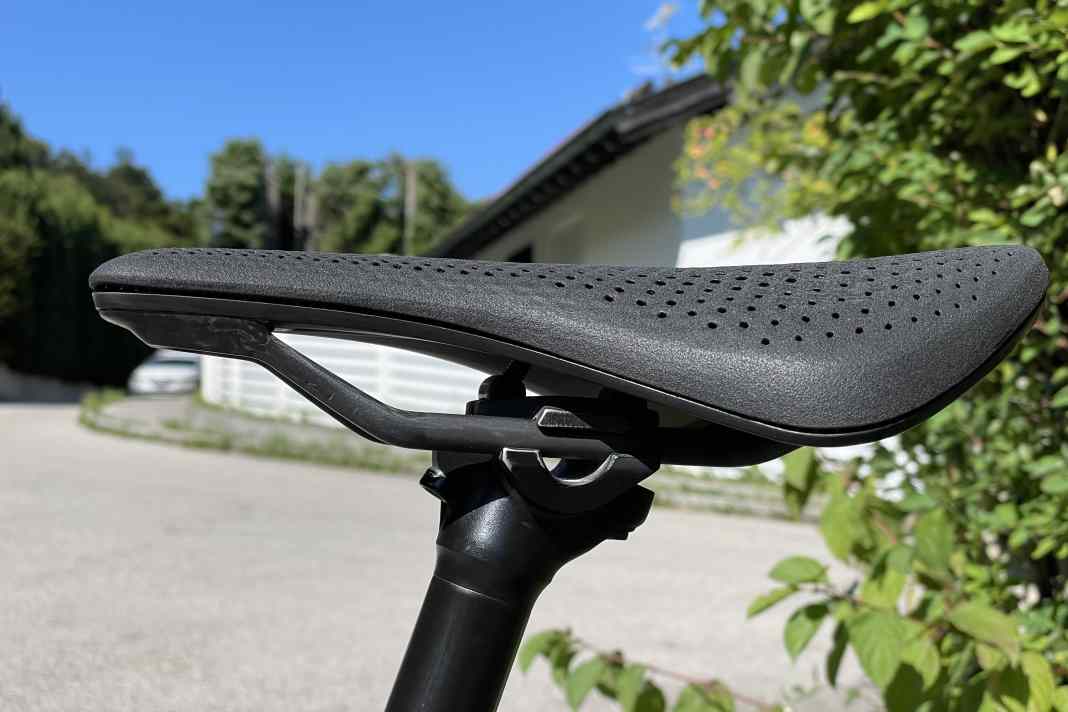 Specialized hat seinen Sattel S-Works Power Evo Mirror verbessert.