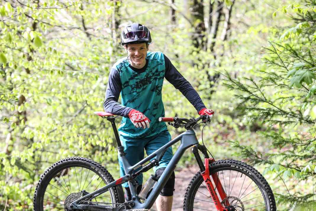 Partner auf Zeit: Im Sattel des Merida One Forty 6000 verbrachte BIKE-Redakteur Jan Timmermann zahlreiche Stunden. Nun folgt die Abrechnung.