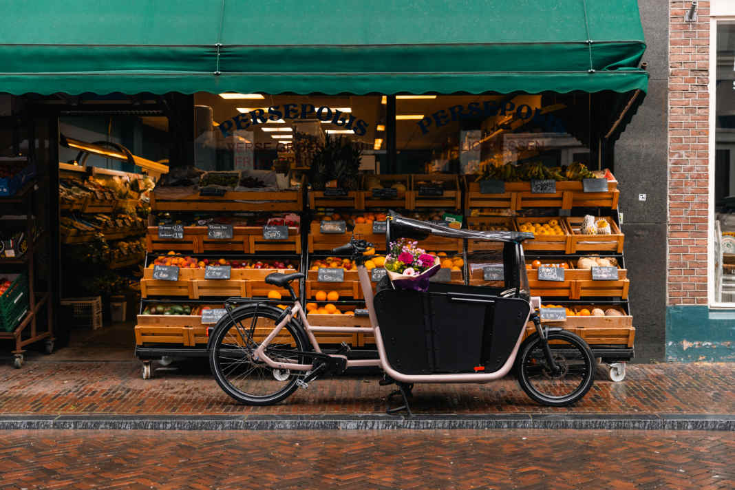 Decathlon E Lastenrad Das Btwin Long John F900E als Familienkutsche fur alle Falle BIKE