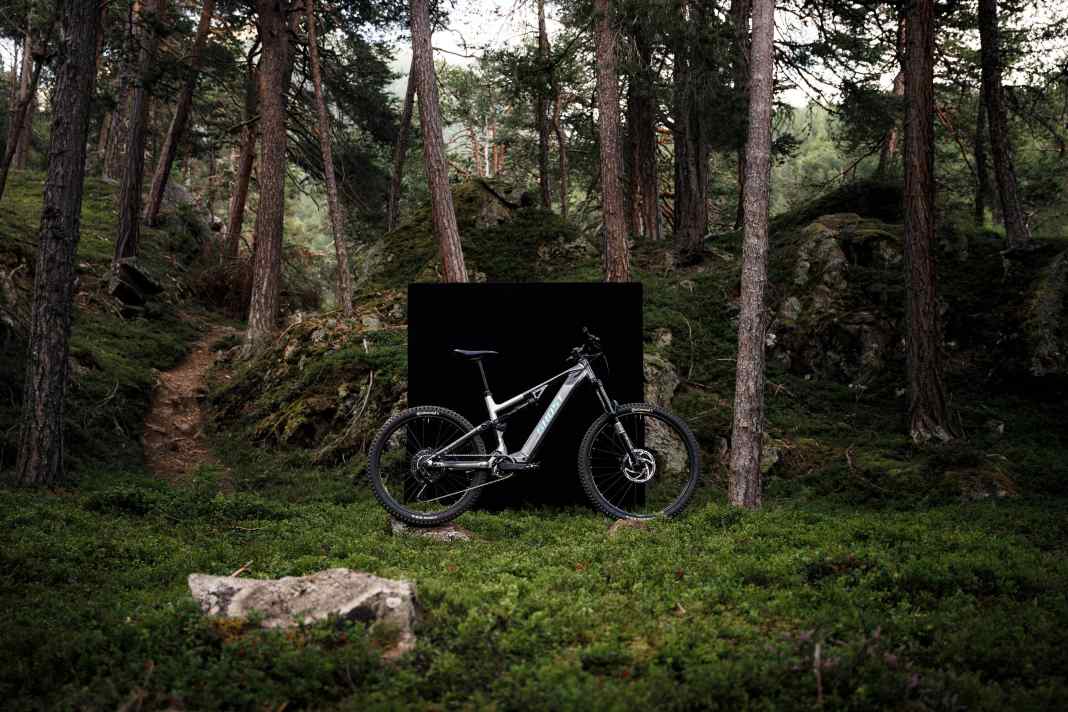 Geared towards trail use: The E-ASX High is the new affordable E-MTB fully from Ghost.