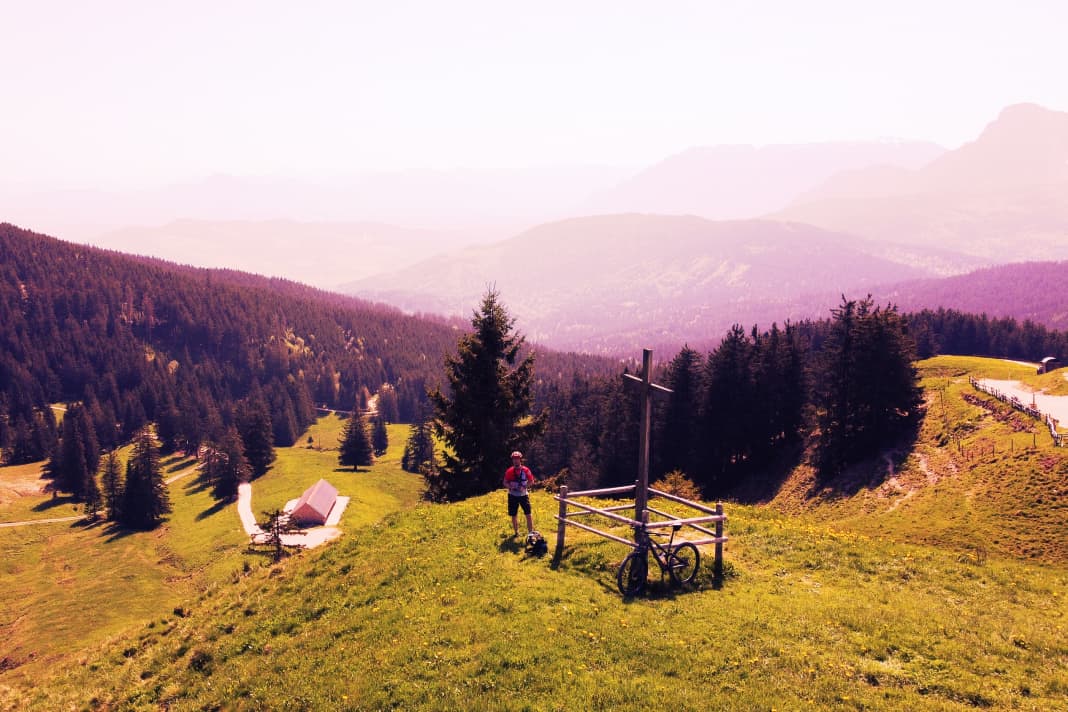 Mountain bike returnee Albert in a rematch with the final opponent of Mission 3000.
