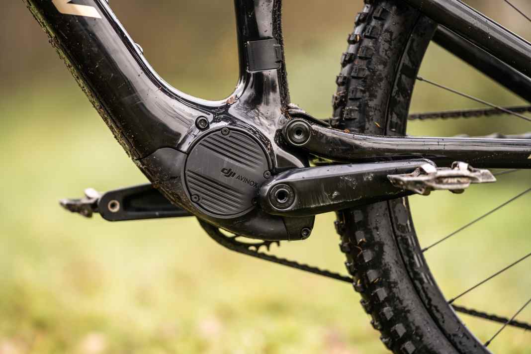 The DJI Avinox M1 in the Amflow PL Carbon Pro.