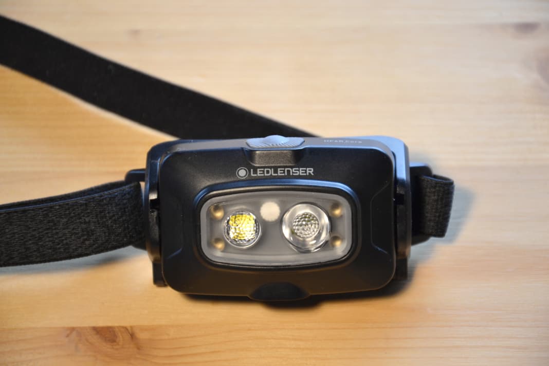 Die Ledlenser HF4R Core Stirnlampe ist klein, robust und super leicht: 72 Gramm.