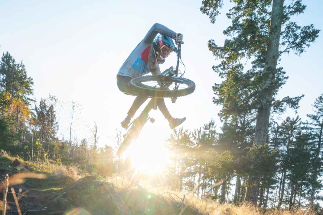 FREERIDE Editors Choice: The 3 best enduro bikes on the market...